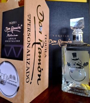 Tequila Añejo Cristalino Linea Platinum 700 ml.